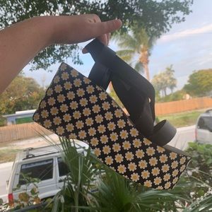 Platform sandals sunflower